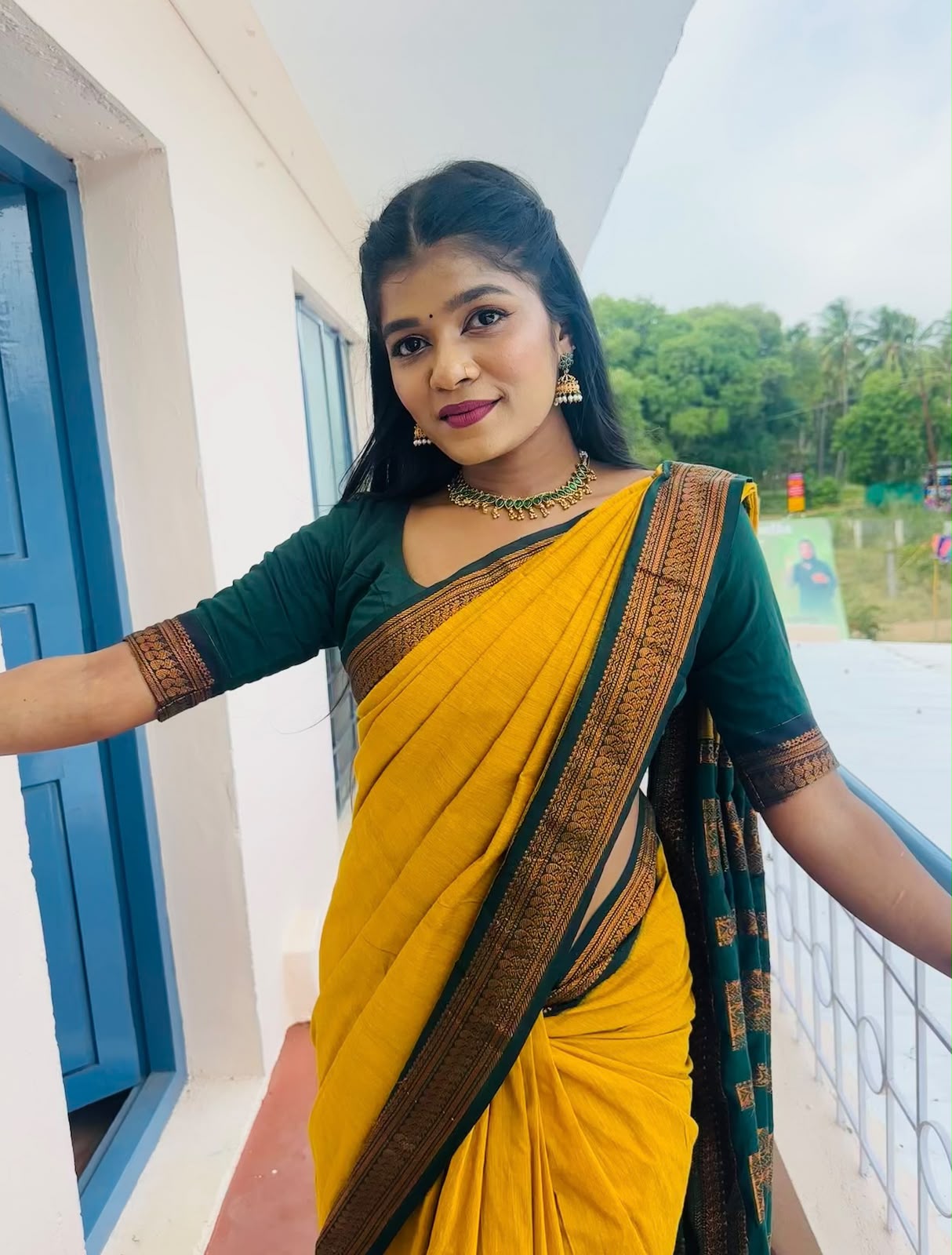 YELLOW GADHWAL