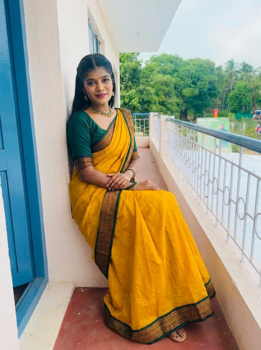 YELLOW GADHWAL